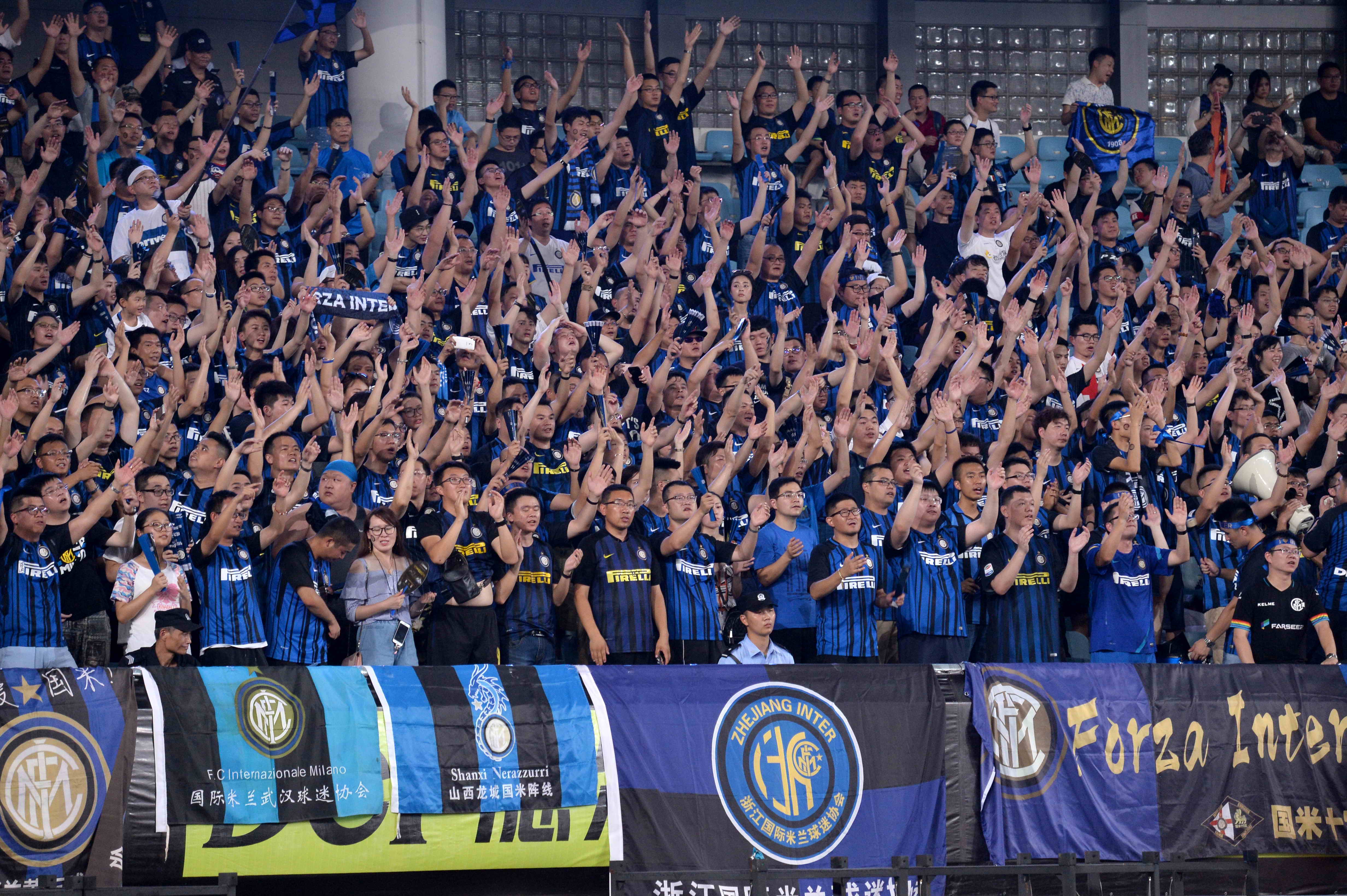 亚队在上半 亚队在上半