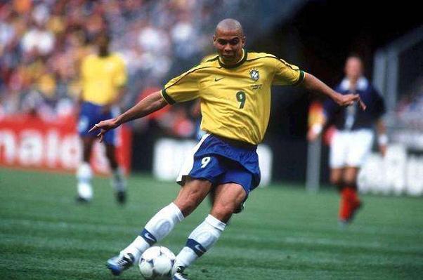 然是借鉴了 然是借鉴了