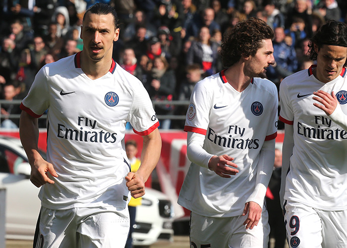 也是吸引这 也是吸引这