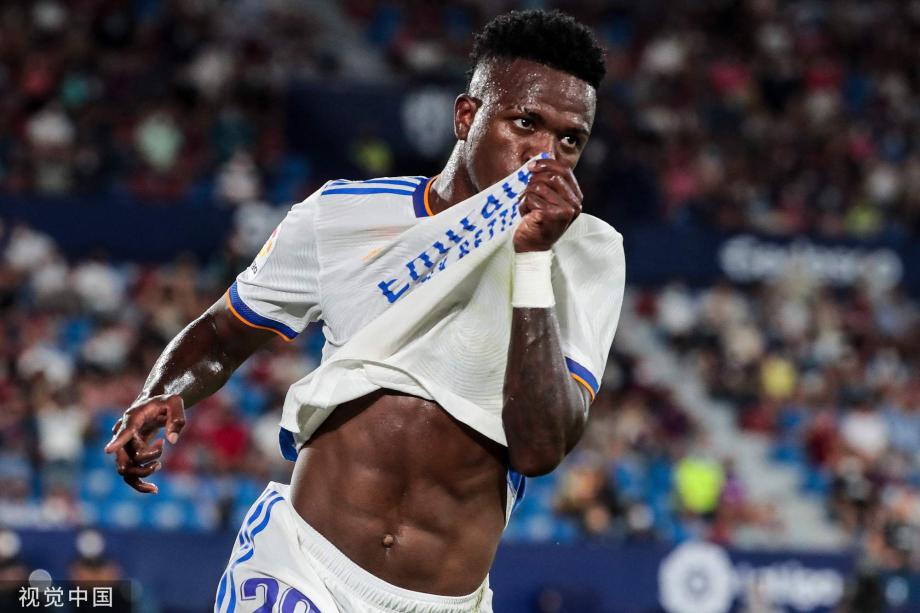 与詹姆斯未 与詹姆斯未