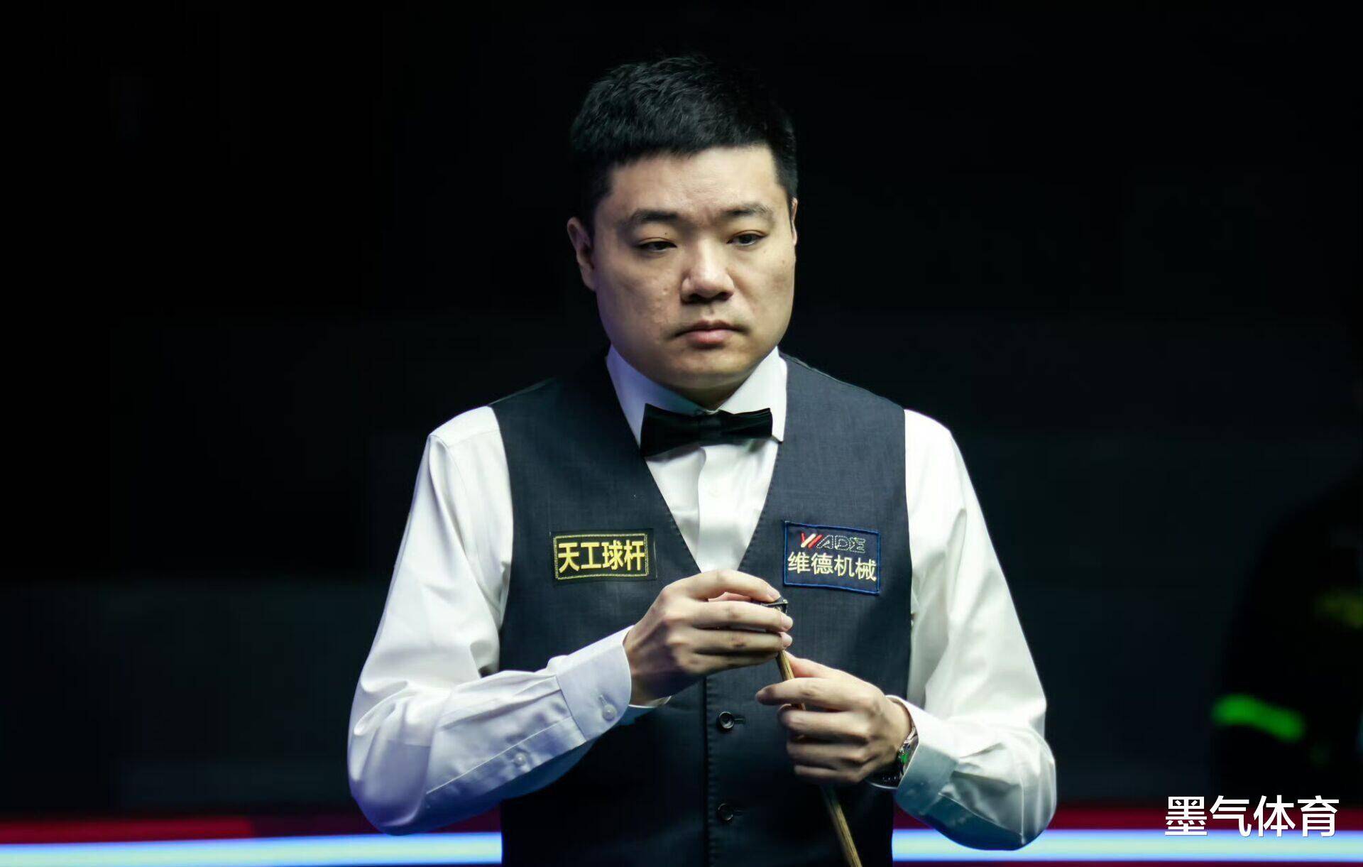 宣布正式与 宣布正式与